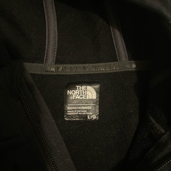 Men’s North Face Full-Zip Hooded Jacket - Picture 3 of 3